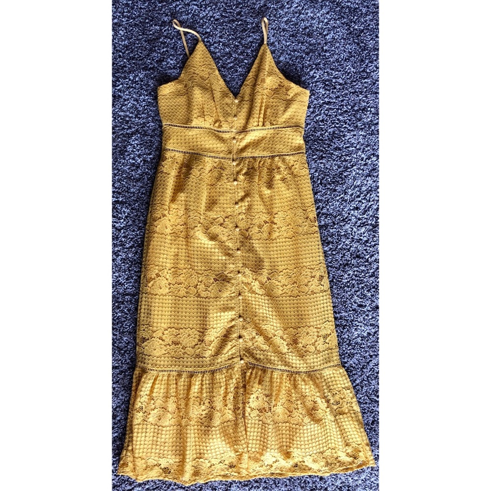 Beautiful NWT Francesca Lace Dress Size: L